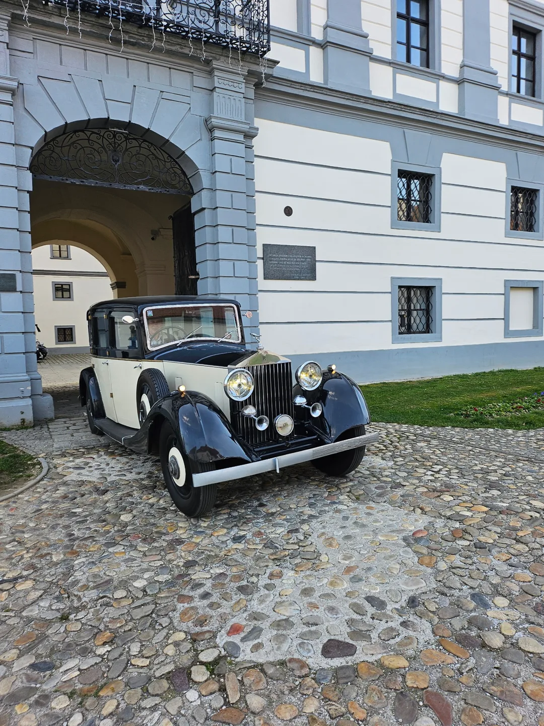 Rolls Royce 20/25 Saloon Windowers
