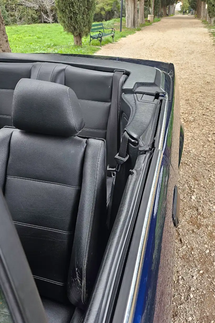 BMW 318i Convertible